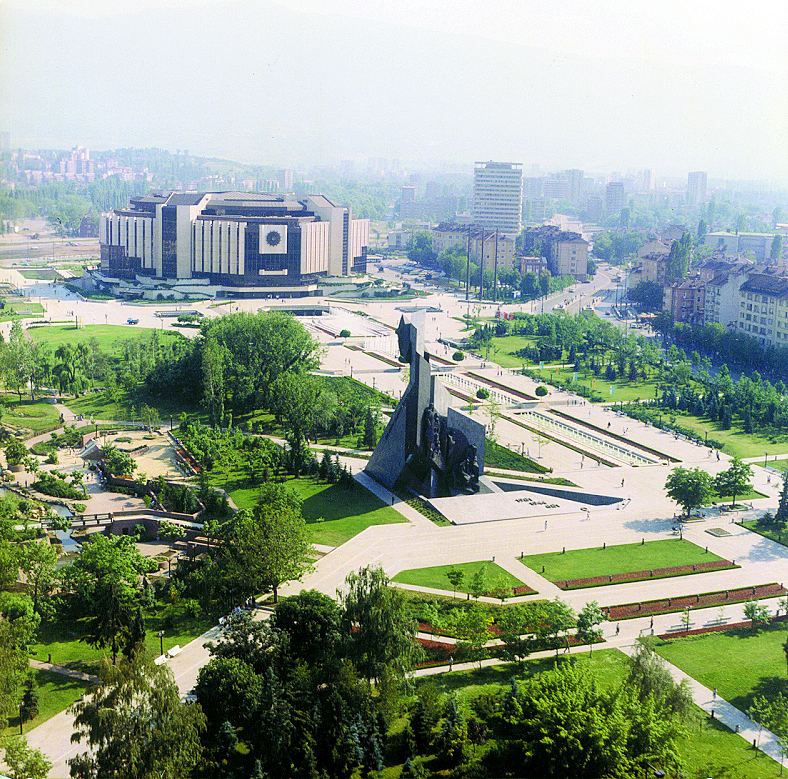Автор: НДК